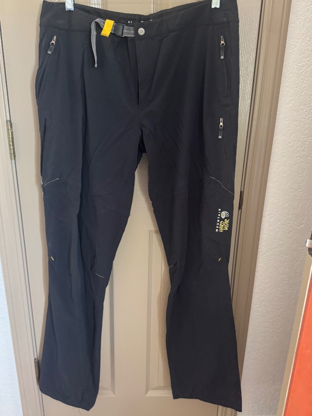 Women's Black Mountain Hardwear Hiking pants Sz 12 Long tall, inseam 35.5